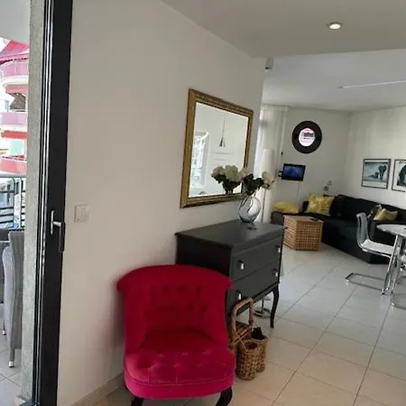 1 Bedroom Next To The Beach And Port Vauban Antibes